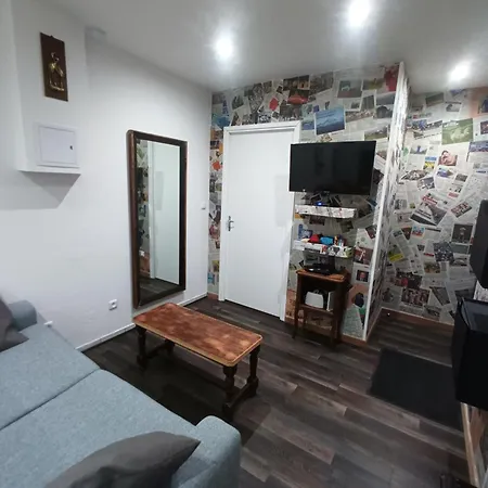 Vakantiehuis Petite Maison Atypique Saint-Remy-en-Bouzemont-Saint-Genest-et-Isson